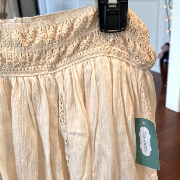 Maurices NWT Asymmetrical Lined Lace Pleated Cream Flare Lawn Skirt - Sz M - Picture 3 of 13